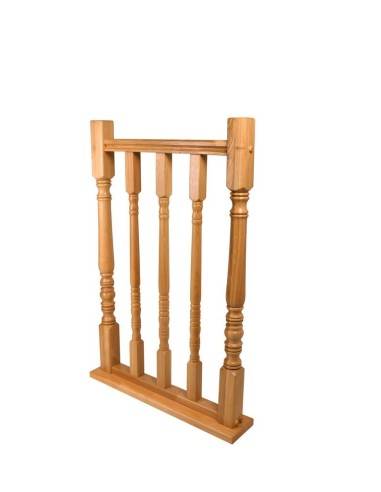 Houten balustrade met gedraaide spijlen op maat