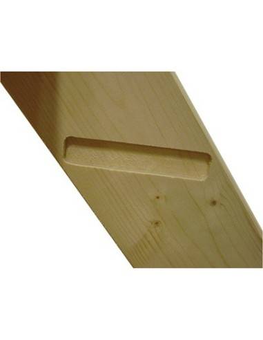 Scale dritte in abete con longheroni intagliati