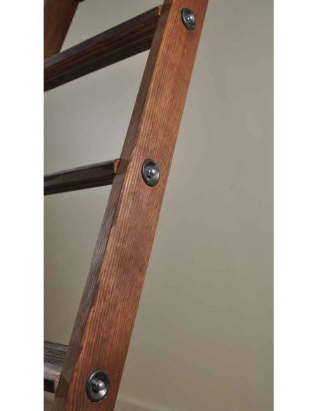 Finition Echelle de mezanine / meunier en atelier