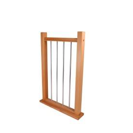 Wooden balustrade with vertical aluminium rails