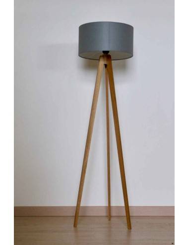 LÁMPARA TRÍPODE ROBLE + PANTALLA