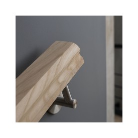 Geprofileerde essenhouten leuning 50 x 50 mm 2