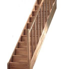 Straight oak staircase with spindle balustrade