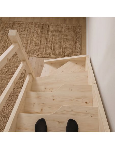 ADRET Fir quarter-turn bottom staircase