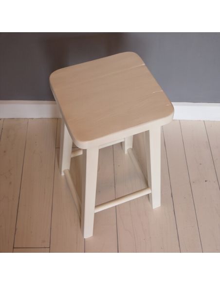 Tabouret en pin