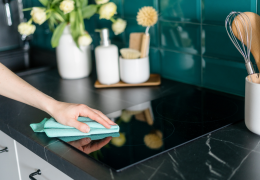 L'essentiel à savoir pour bien entretenir un plan de travail en verre trempé