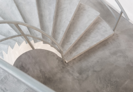 Décoration d'un escalier en béton : 5 idées créatives et DIY